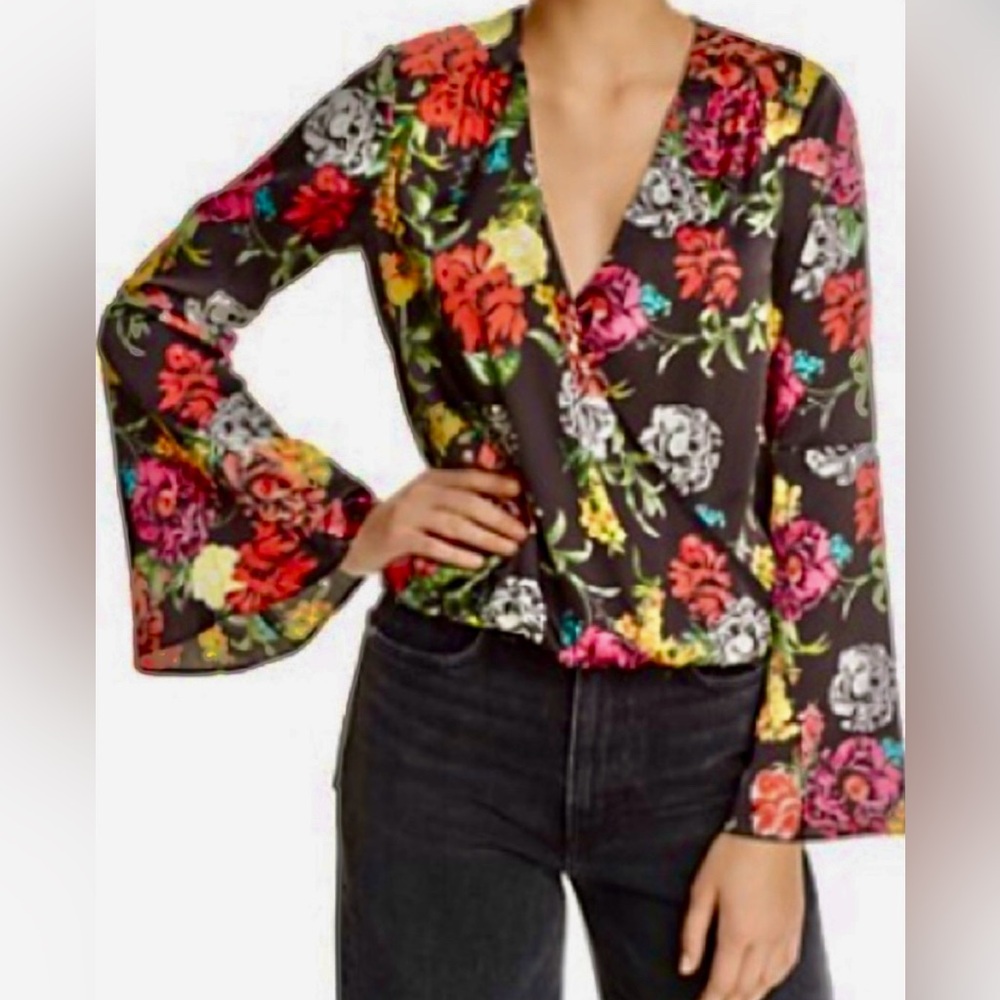 Guess Colorful Floral V-Neck Top w Bell Sleeves